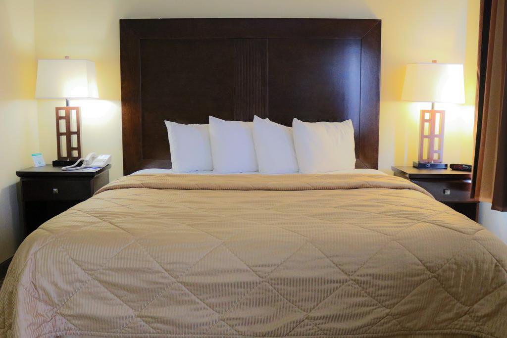 Frontier Hotel Хьюстон Экстерьер фото